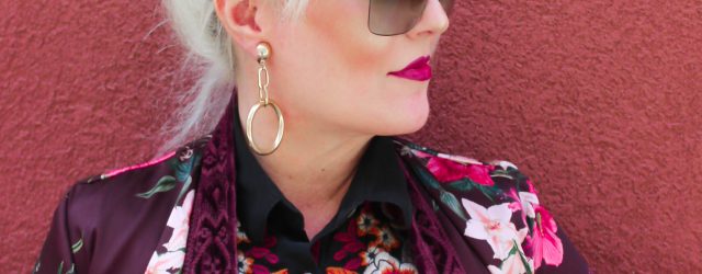 Stephanie Sjoberg, Bosscat Beauty,embroidery,Houston, blogger,Dan Post Boots, kimono. The Woodlands, stylist, casual fashion, messy bun, white blonde