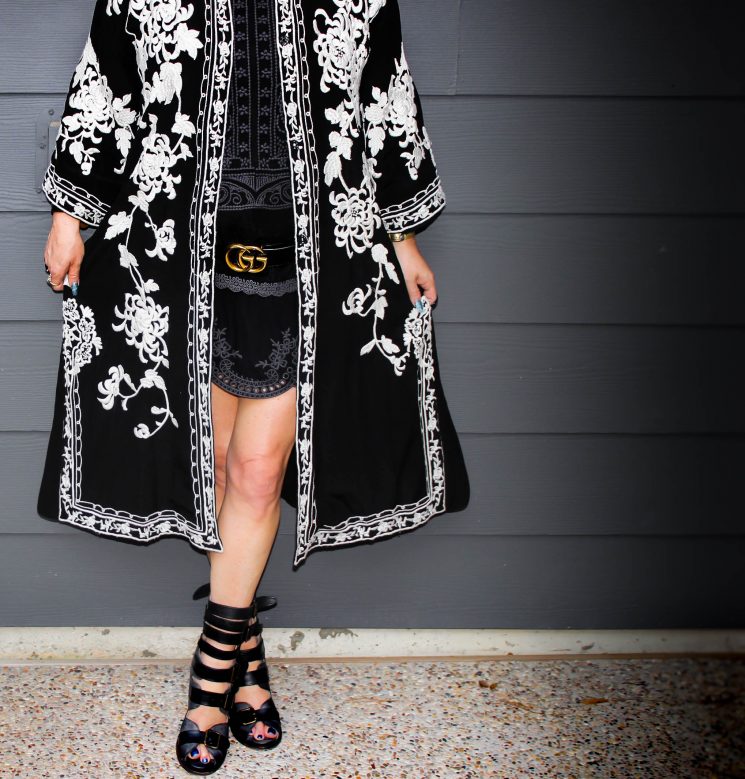 Gucci belt
Top Houston blog
Luxor Living and Style
Johnny Was kimono
Johnny Was in The Woodlands
The Woodlands shopping